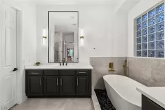 Master Tub and Sinks
